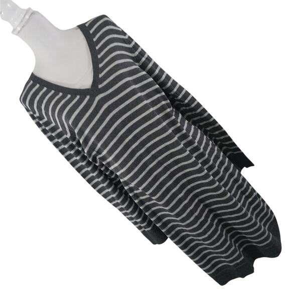 OLD NAVY! ASH & CHARCOAL GRAY FINE KNIT STRIPED, V-NECK SEESTER DRESS! SZ XL - Picture 1 of 11